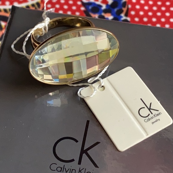 Calvin Klein Gold Tone Faceted Ring Size 8 NWT - Picture 9 of 10